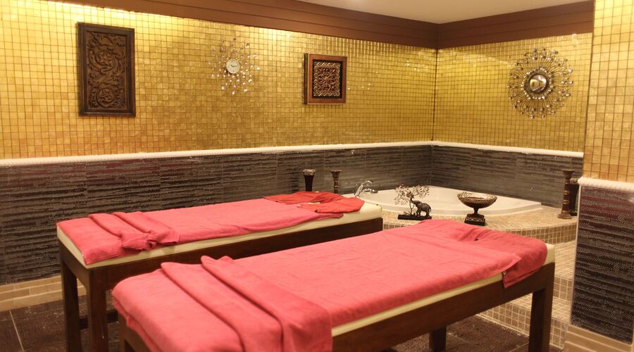 Crystal Aura Beach Resort & Spa