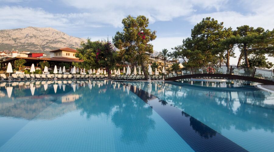 Crystal Aura Beach Resort & Spa