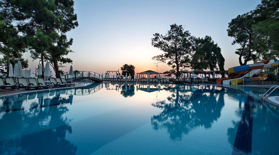 Crystal Aura Beach Resort & Spa