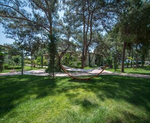 Crystal Flora Beach Resort