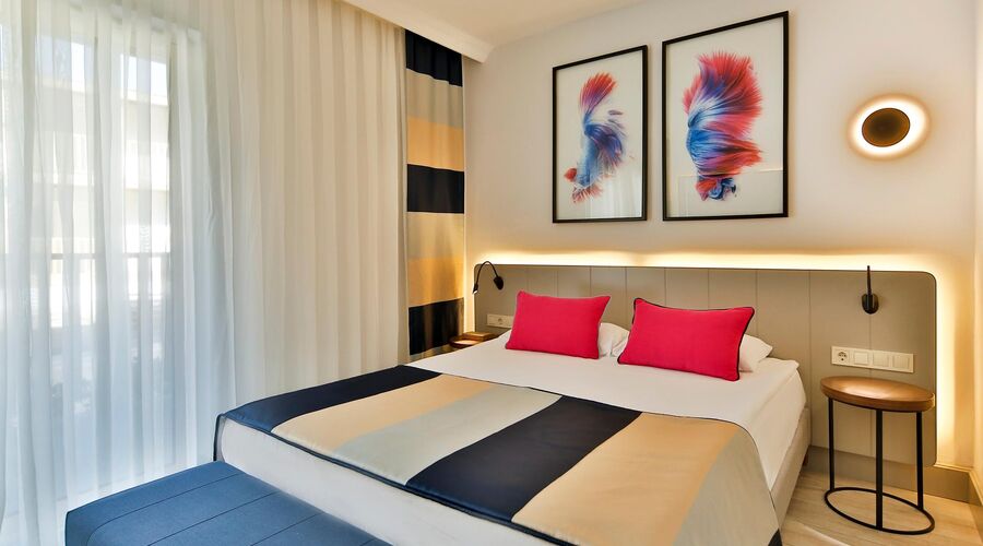 Crystal Flora Beach Resort