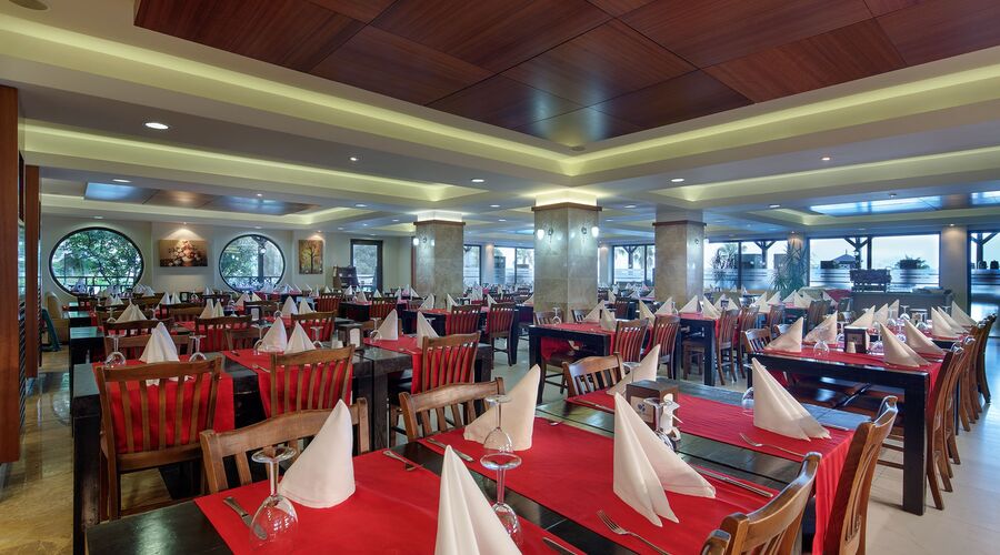 Crystal Flora Beach Resort