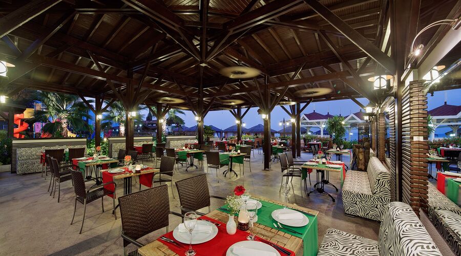 Crystal Flora Beach Resort