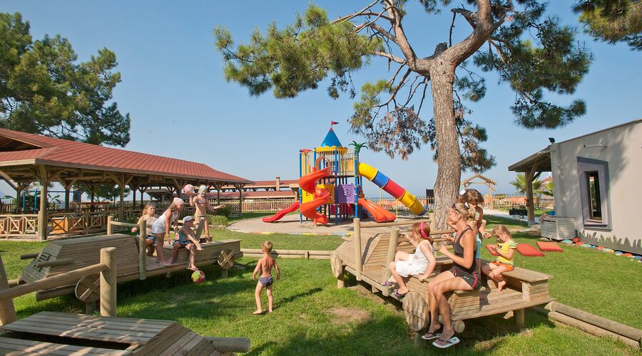 Crystal Flora Beach Resort