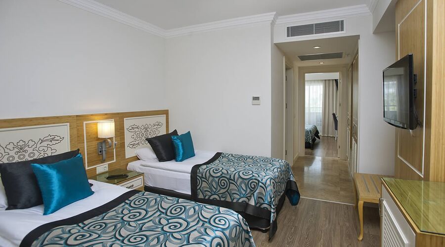 Crystal Waterworld Resort Spa