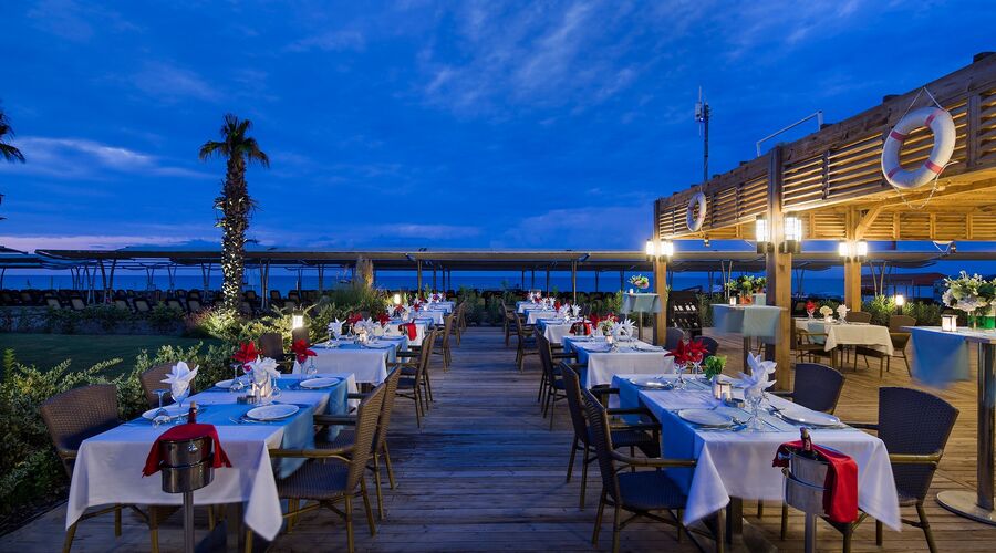Crystal Waterworld Resort Spa