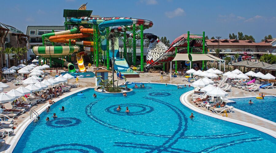 Crystal Waterworld Resort Spa