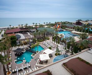 Crystal Family Resort & Spa