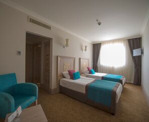 Crystal Family Resort & Spa