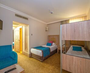 Crystal Family Resort & Spa