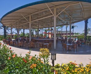 Crystal Family Resort & Spa