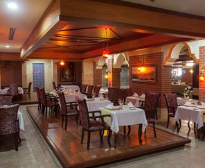 Crystal Family Resort & Spa