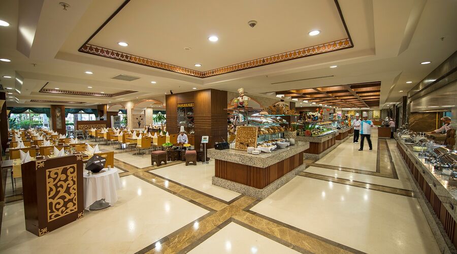 Crystal Family Resort & Spa