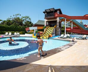 Crystal Family Resort & Spa