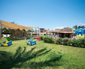 Crystal Family Resort & Spa
