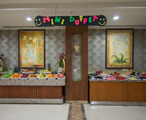 Crystal Family Resort & Spa