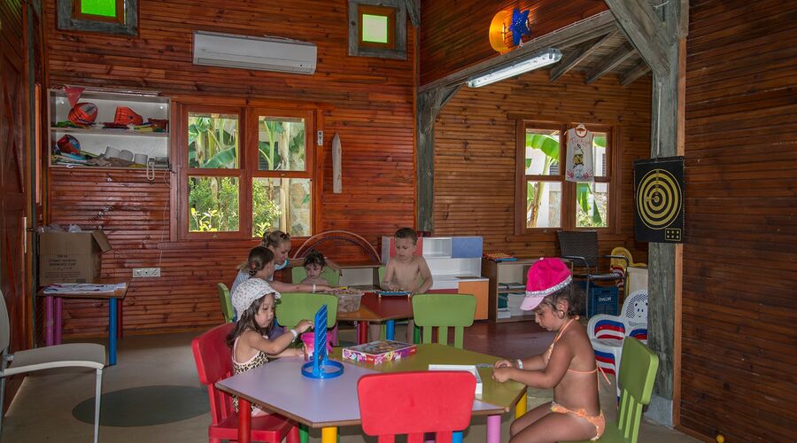 Crystal Family Resort & Spa