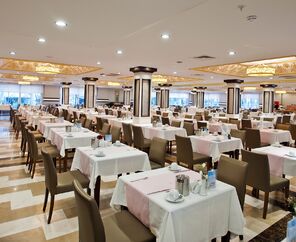 Crystal Tat Beach Golf Resort & Spa