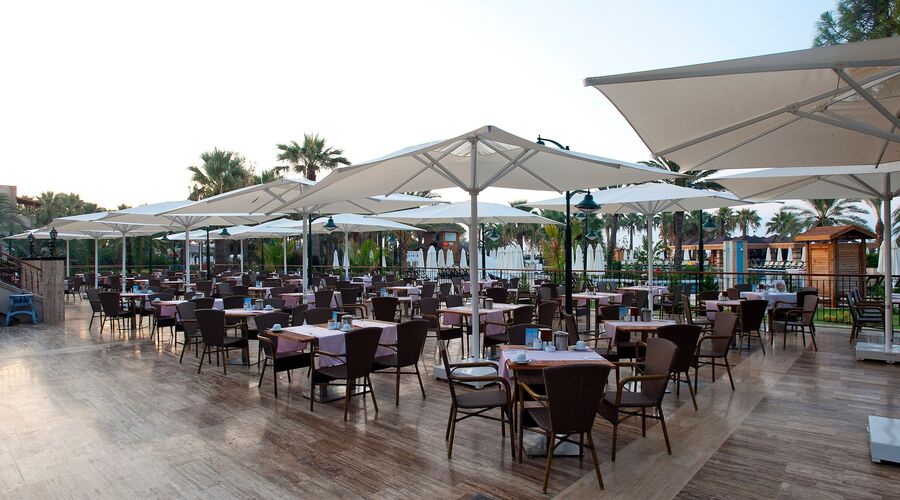 Crystal Tat Beach Golf Resort & Spa