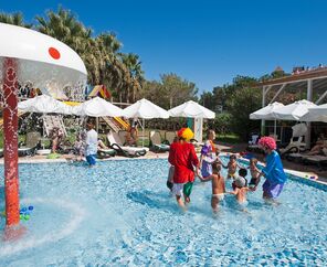 Crystal Tat Beach Golf Resort & Spa