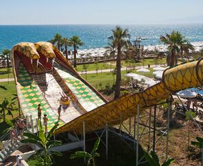 Crystal Tat Beach Golf Resort & Spa