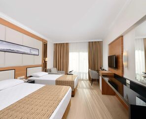 Aydınbey Famous Resort