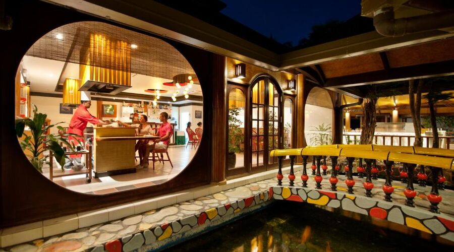 Villa Nautica Paradise Island Resort