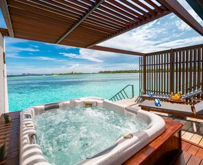 Villa Nautica Paradise Island Resort