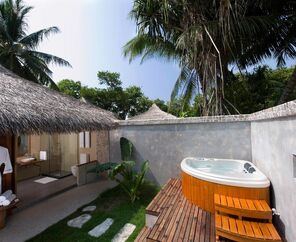 Kuramathi Island