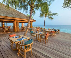 Hurawalhi Island
