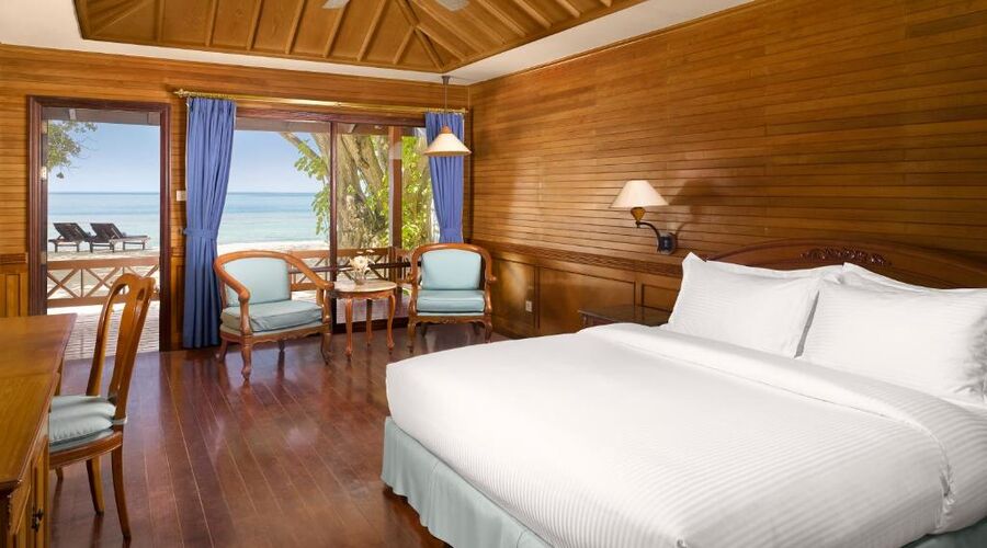Royal Island Resort