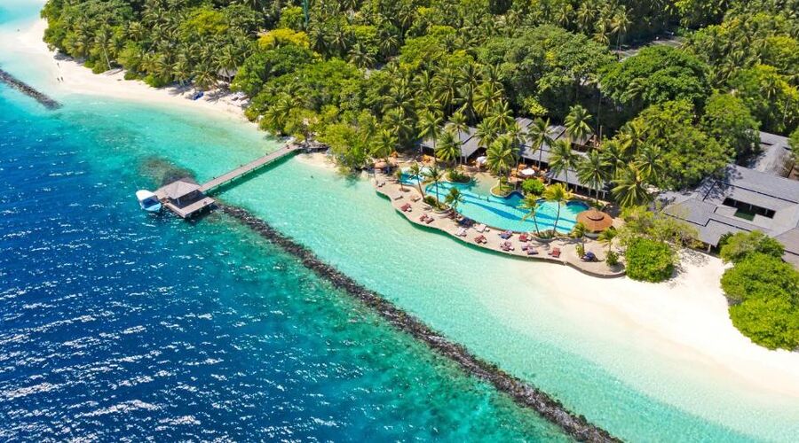 Royal Island Resort