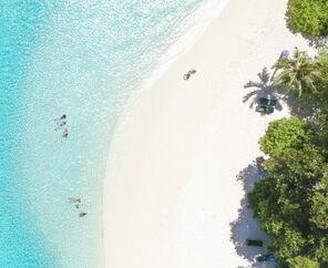 Royal Island Resort
