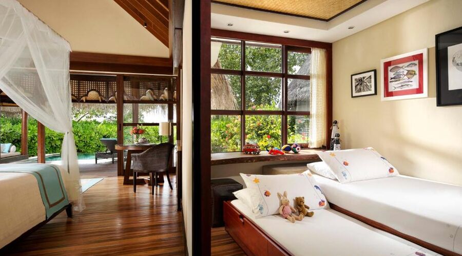 Four Seasons Resort Maldives at Kuda Huraa