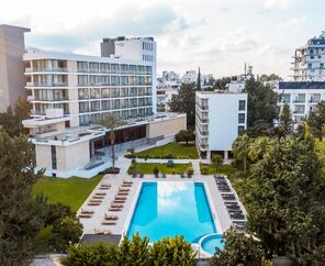 Pia Bella Hotel