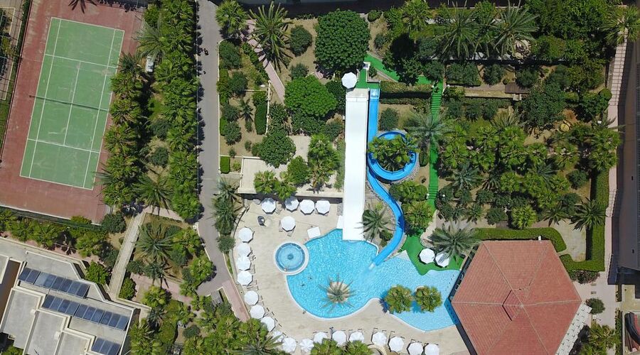 Oscar Resort Hotel & Casino