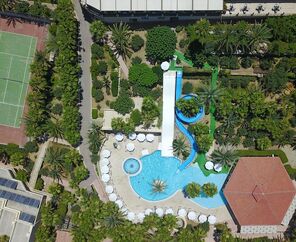 Oscar Resort Hotel & Casino