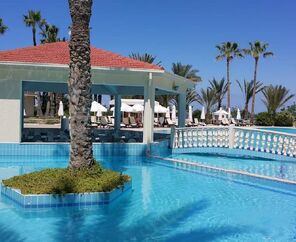 Oscar Resort Hotel & Casino