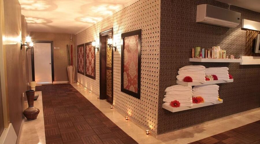 Oscar Resort Hotel & Casino