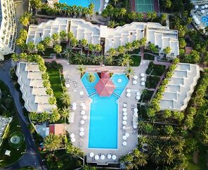 Oscar Resort Hotel & Casino