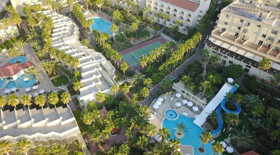 Oscar Resort Hotel & Casino