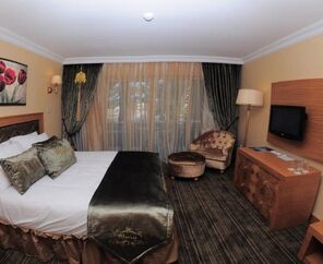 Oscar Resort Hotel & Casino