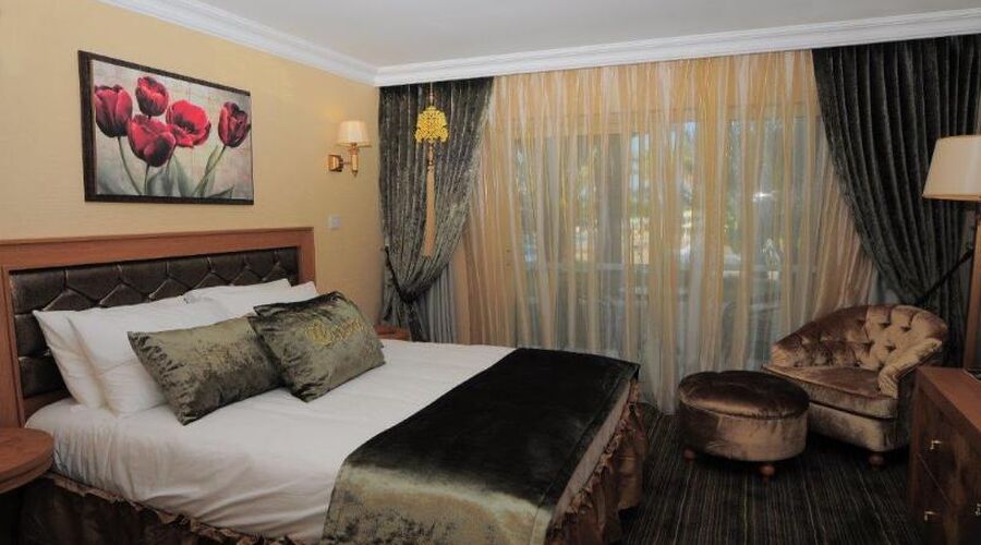 Oscar Resort Hotel & Casino