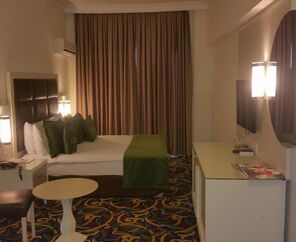Oscar Resort Hotel & Casino