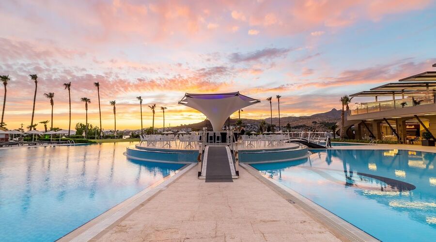 Kefaluka Resort