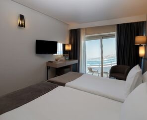 Altın Yunus Hotel & Spa Çeşme