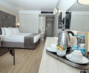Altın Yunus Hotel & Spa Çeşme