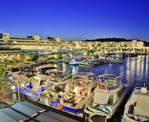 Altın Yunus Hotel & Spa Çeşme