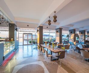 Altın Yunus Hotel & Spa Çeşme