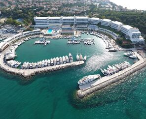 Altın Yunus Hotel & Spa Çeşme